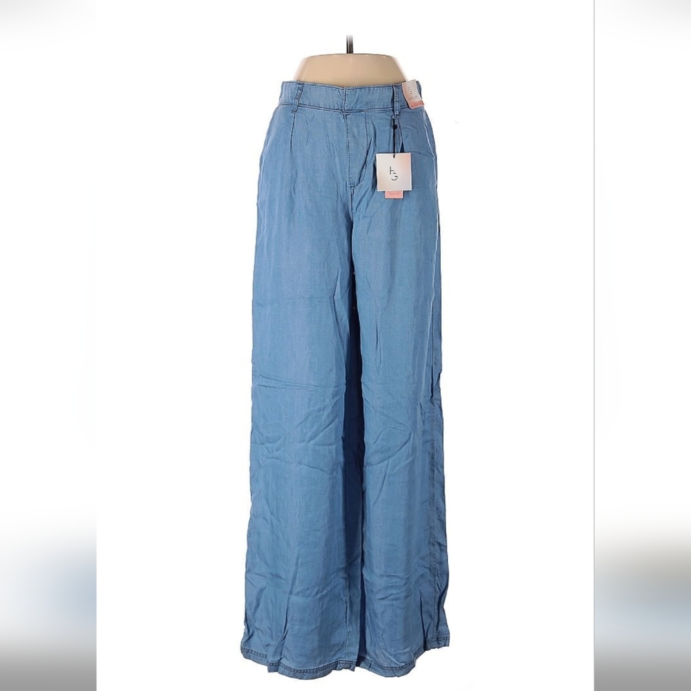 Chic Light Blue Wide-Leg Trousers